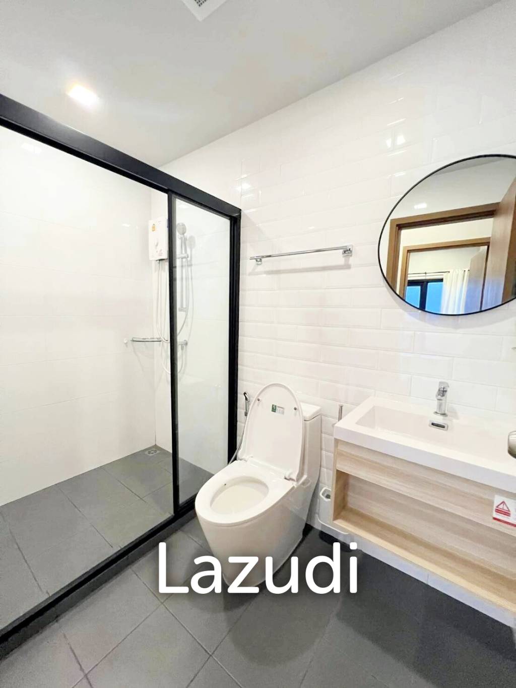 2 Bed 1 Bath 53 SQ.M Metris Pattanakarn-Ekkamai