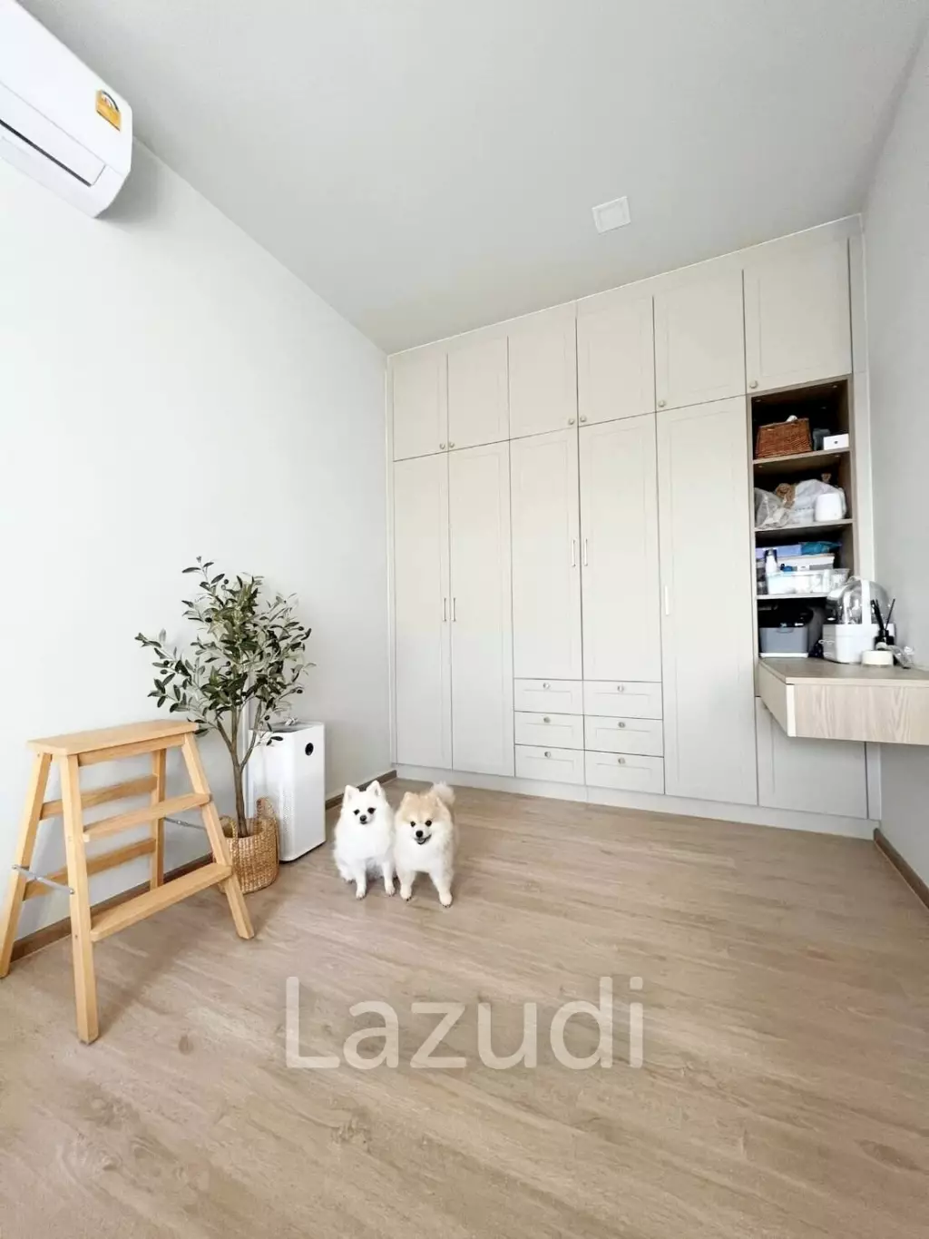 2 Bed 1 Bath 53 SQ.M Metris Pattanakarn-Ekkamai