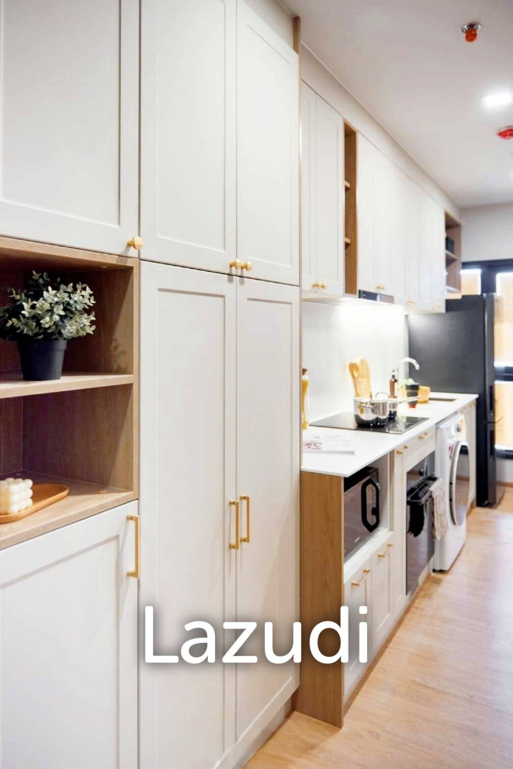 2 Bed 1 Bath 53 SQ.M Metris Pattanakarn-Ekkamai