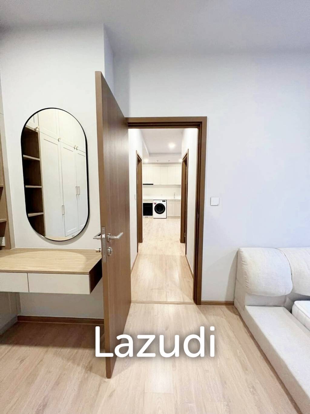 2 Bed 1 Bath 53 SQ.M Metris Pattanakarn-Ekkamai