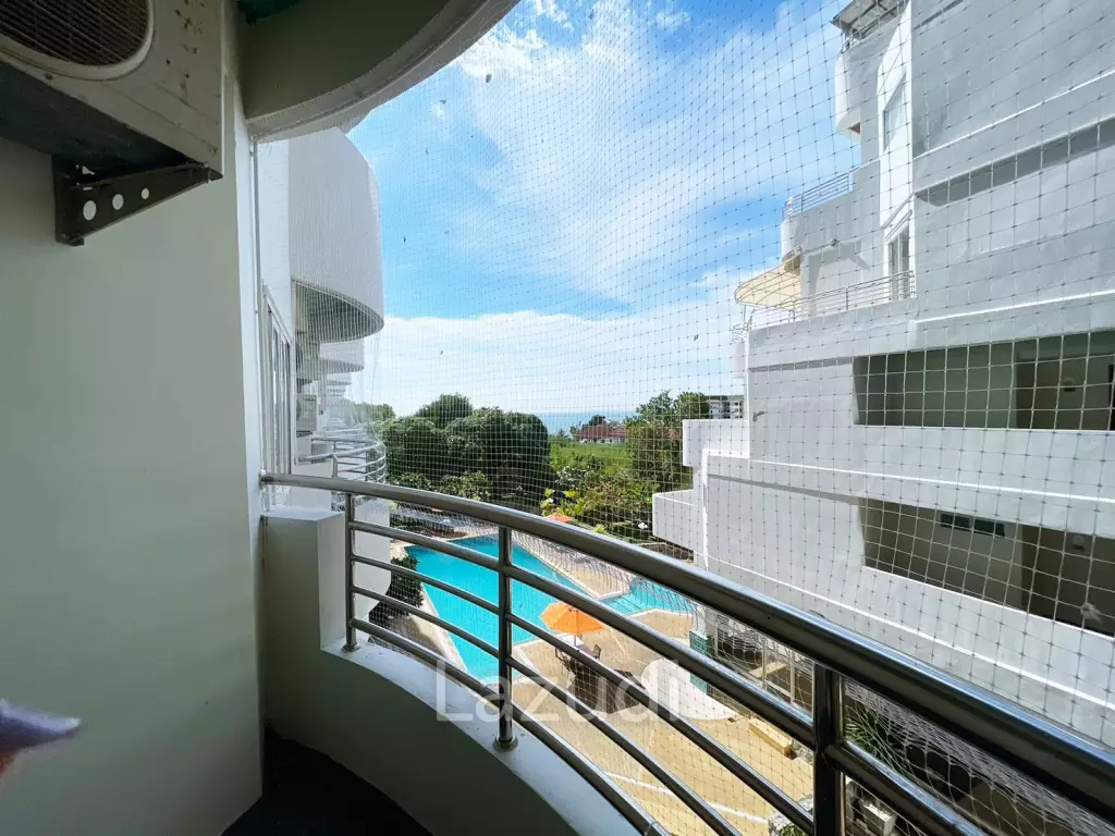 1 Bedrooms 1 Bathroom 60 SQ.M Grand View