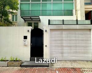 3 Bed 4 Bath 350 SQ.M Townhouse Soi Ruam Rudee