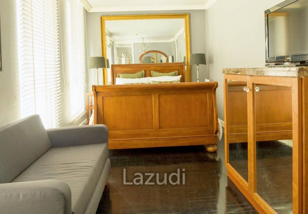 3 Bed 4 Bath 350 SQ.M Townhouse Soi Ruam Rudee