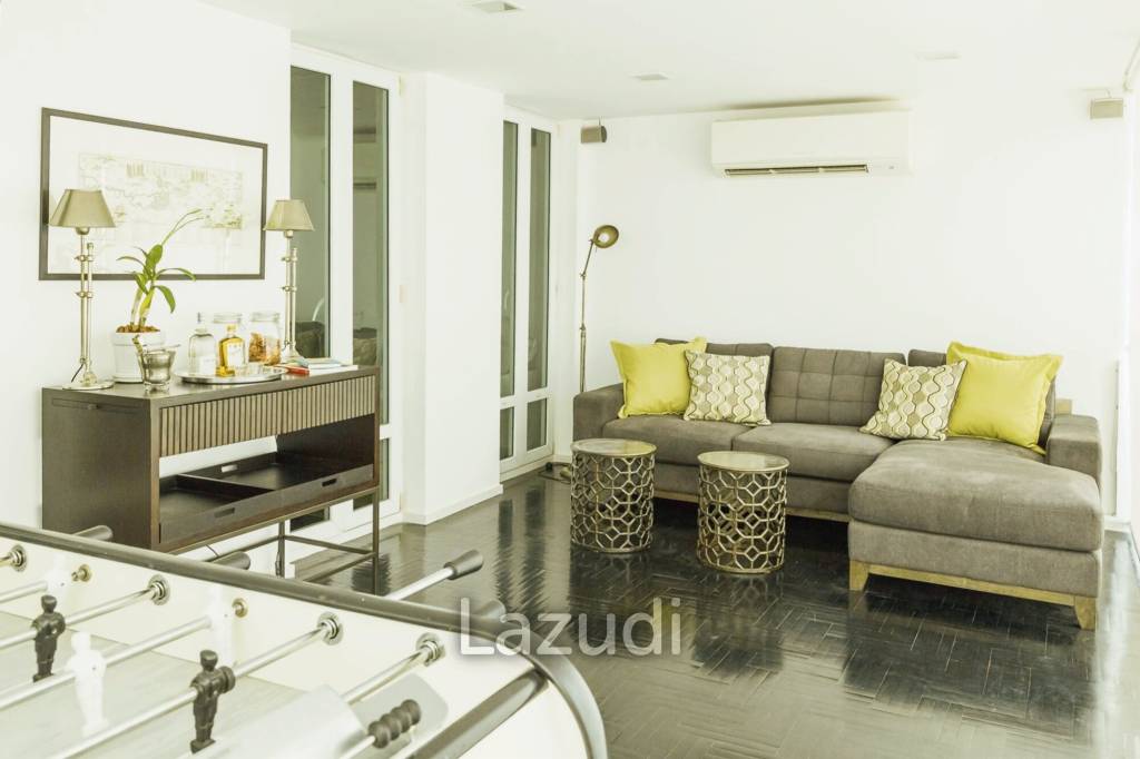 3 Bed 4 Bath 350 SQ.M Townhouse Soi Ruam Rudee