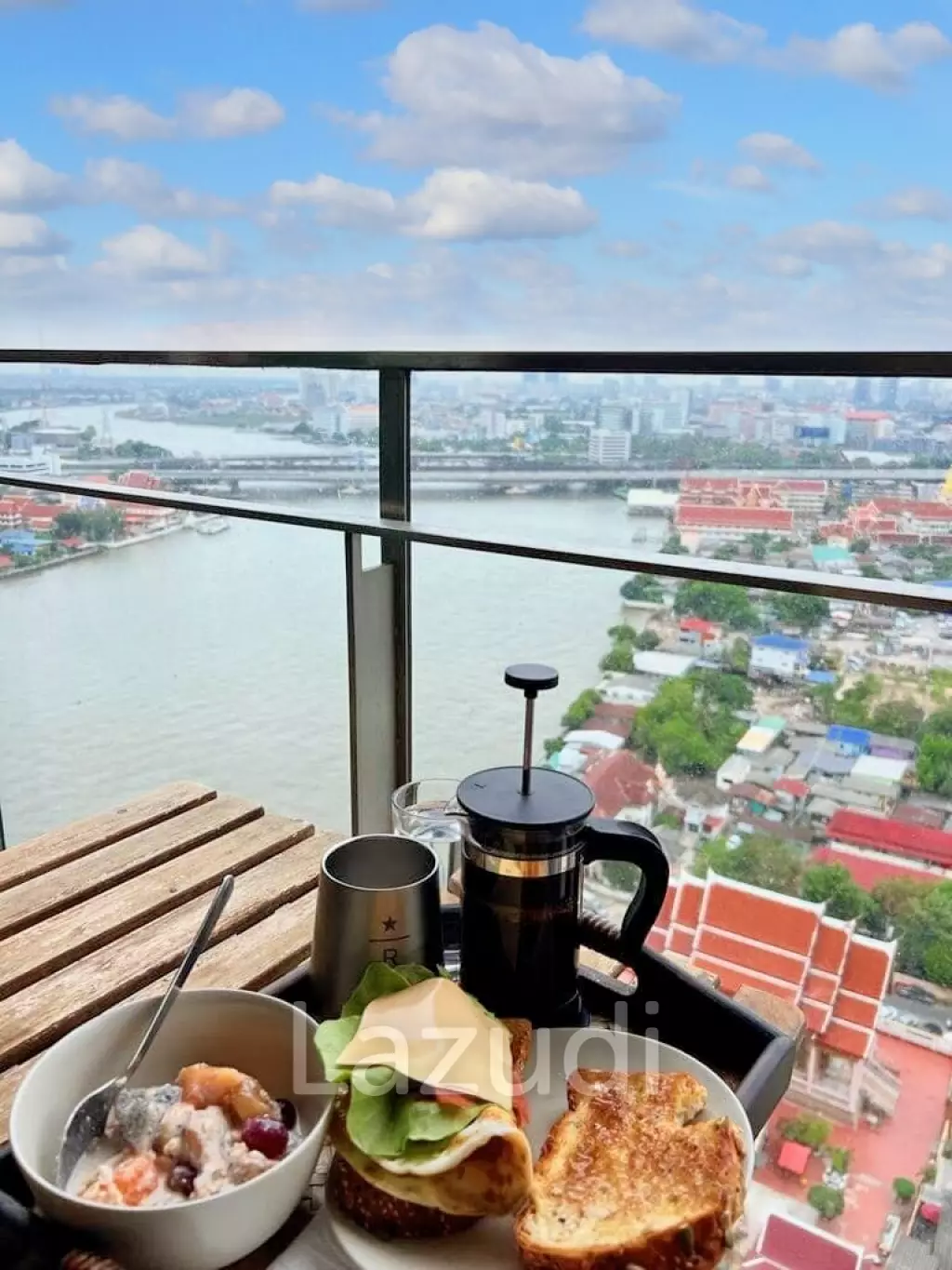 2 Bed 2 Bath 86 SQ.M at 333 Riverside