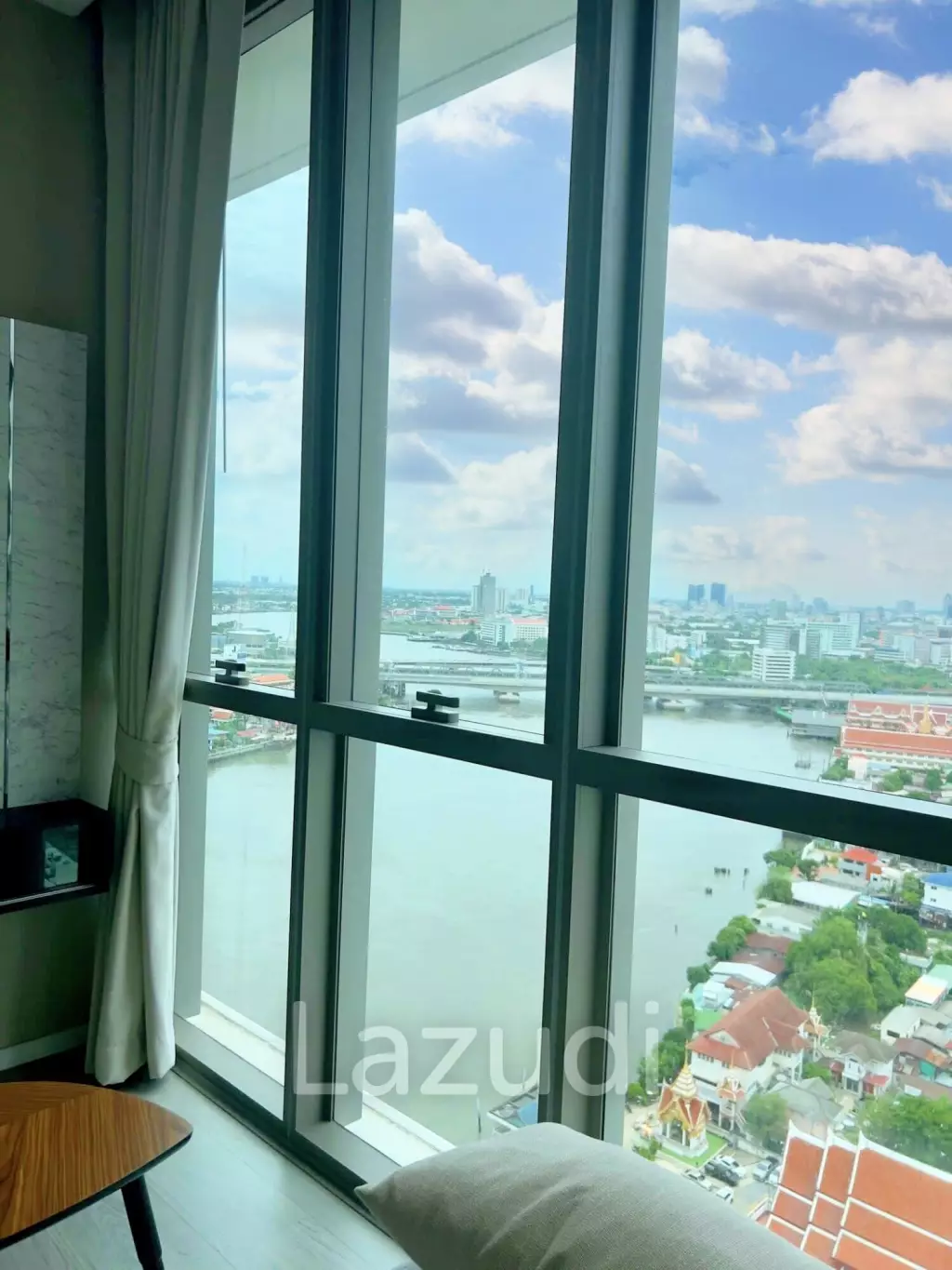 2 Bed 2 Bath 86 SQ.M at 333 Riverside