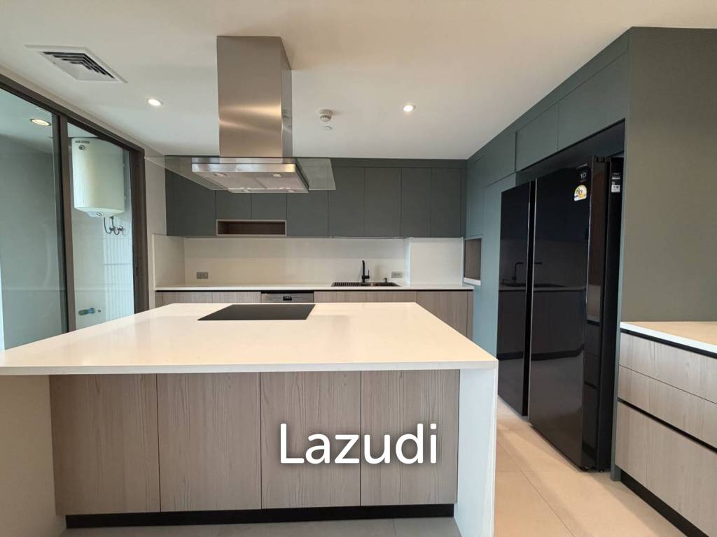 Luxury 3-Bedroom Condo in Supreme Legend Bangkok