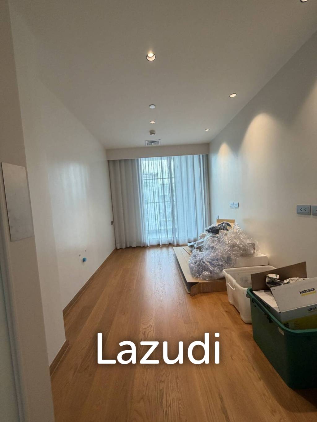 Luxury 3-Bedroom Condo in Supreme Legend Bangkok