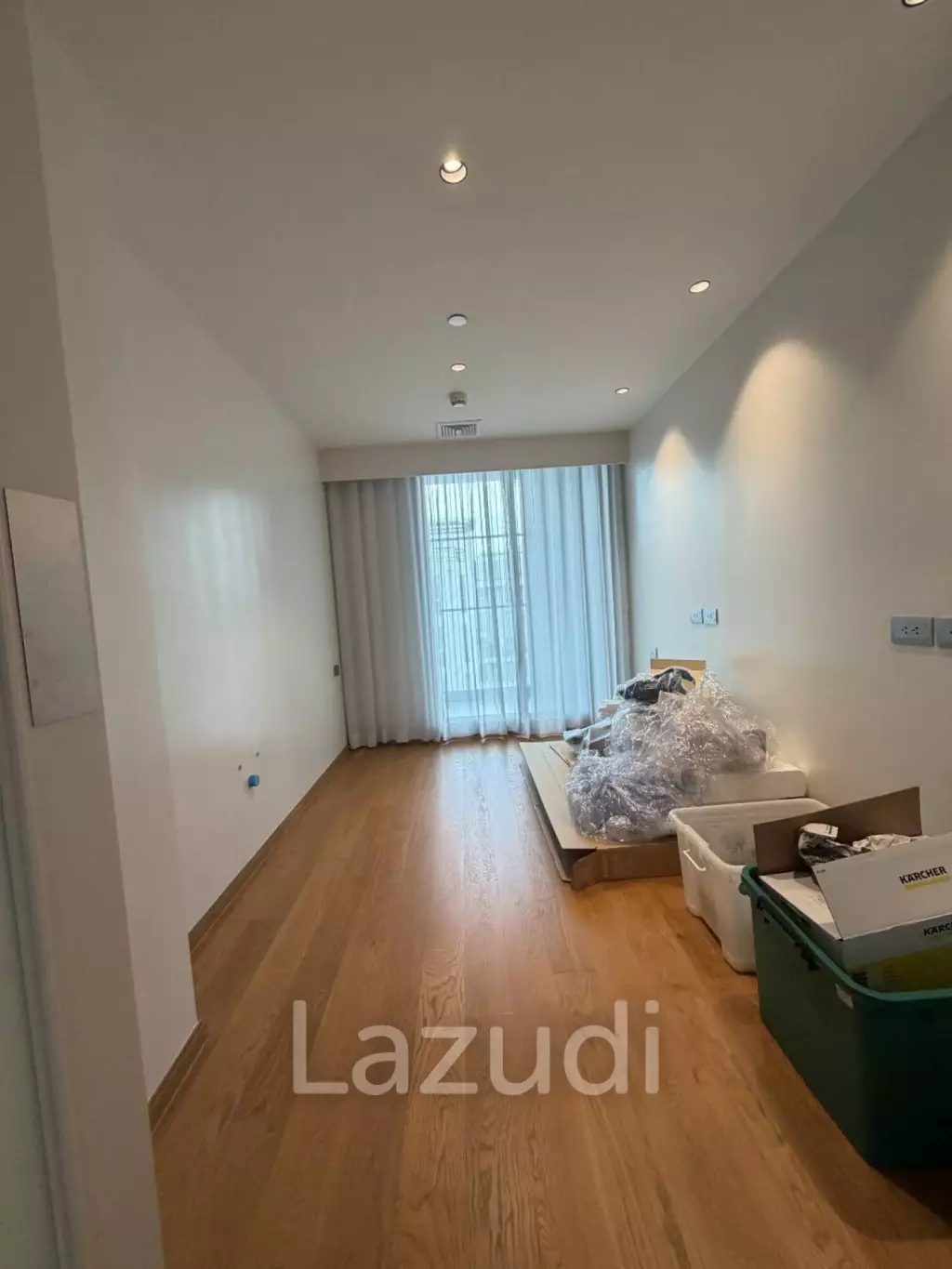 Luxury 3-Bedroom Condo in Supreme Legend Bangkok