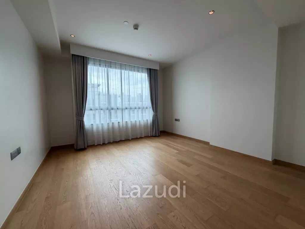 Luxury 3-Bedroom Condo in Supreme Legend Bangkok
