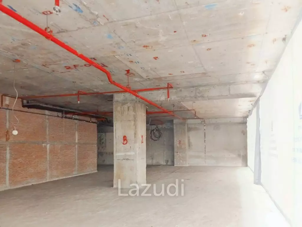 Retail space for rent in Silom