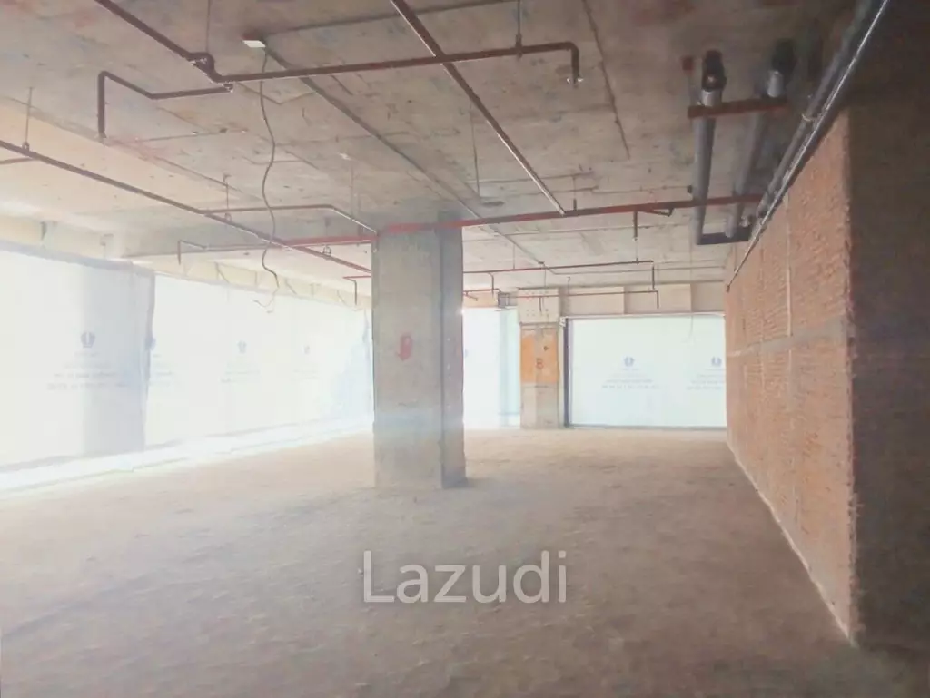 Retail space for rent in Silom