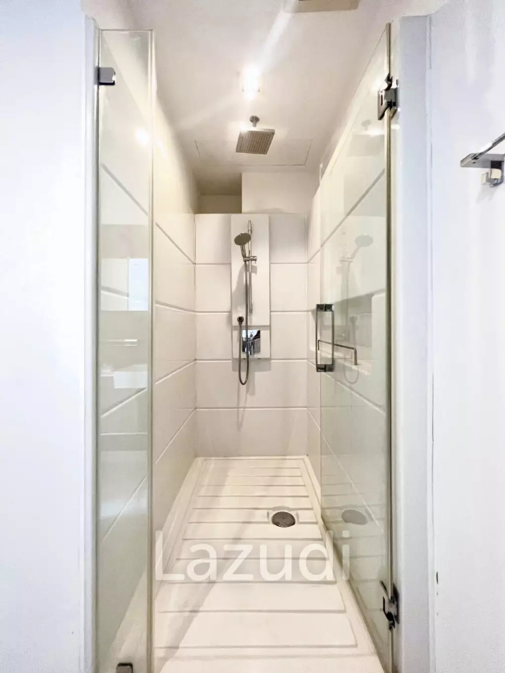 2 Bed 2 Bath 68 SQ.M The Room Sathorn-Taksin