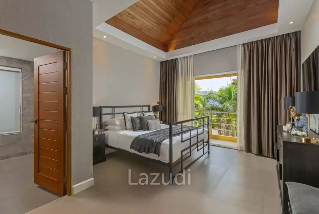 4 Beds  Pool villa for Sale in Rawai