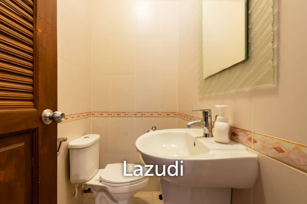 1,100 Sqm 4 Bed 4 Bath Villa For Sale