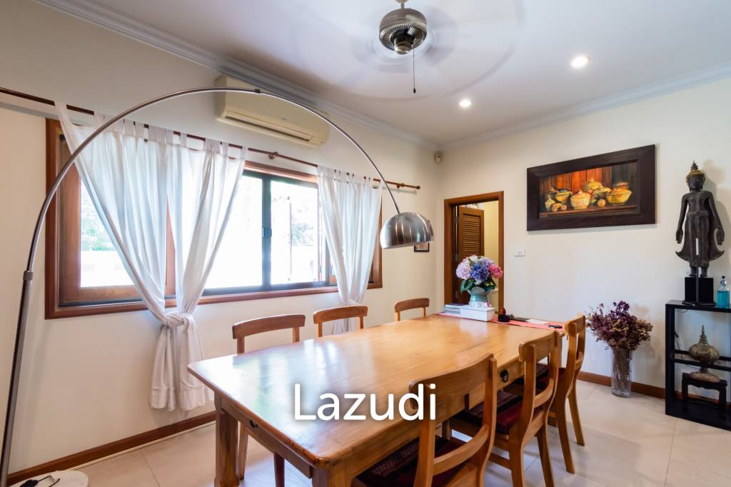 1,100 Sqm 4 Bed 4 Bath Villa For Sale