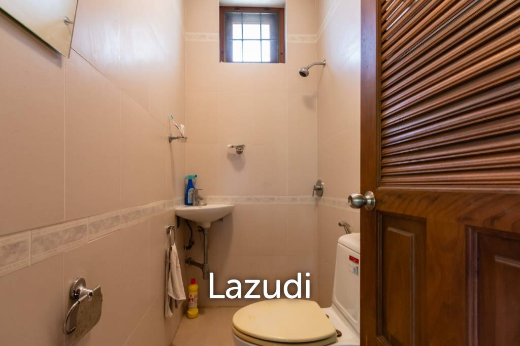 1,100 Sqm 4 Bed 4 Bath Villa For Sale