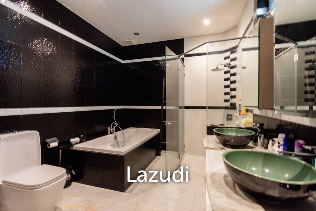 1,100 Sqm 4 Bed 4 Bath Villa For Sale