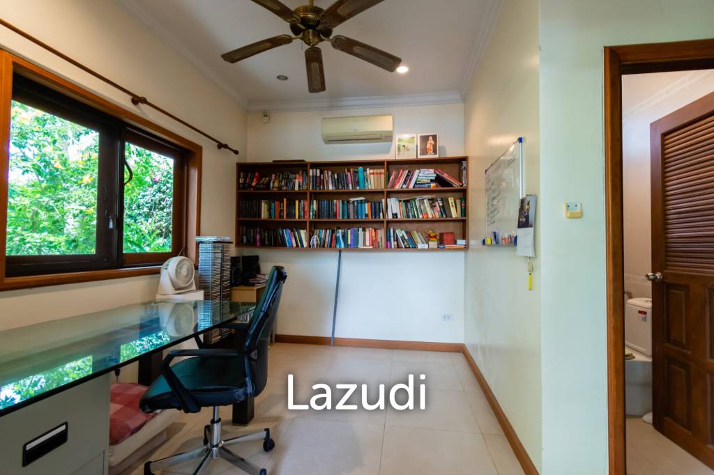 1,100 Sqm 4 Bed 4 Bath Villa For Sale