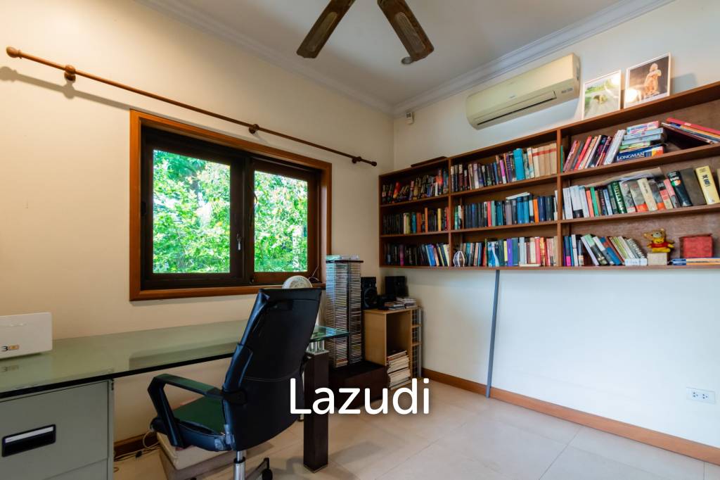 1,100 Sqm 4 Bed 4 Bath Villa For Sale