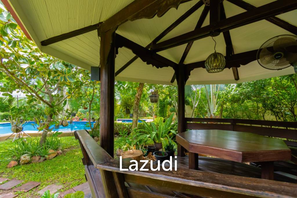 1,100 Sqm 4 Bed 4 Bath Villa For Sale