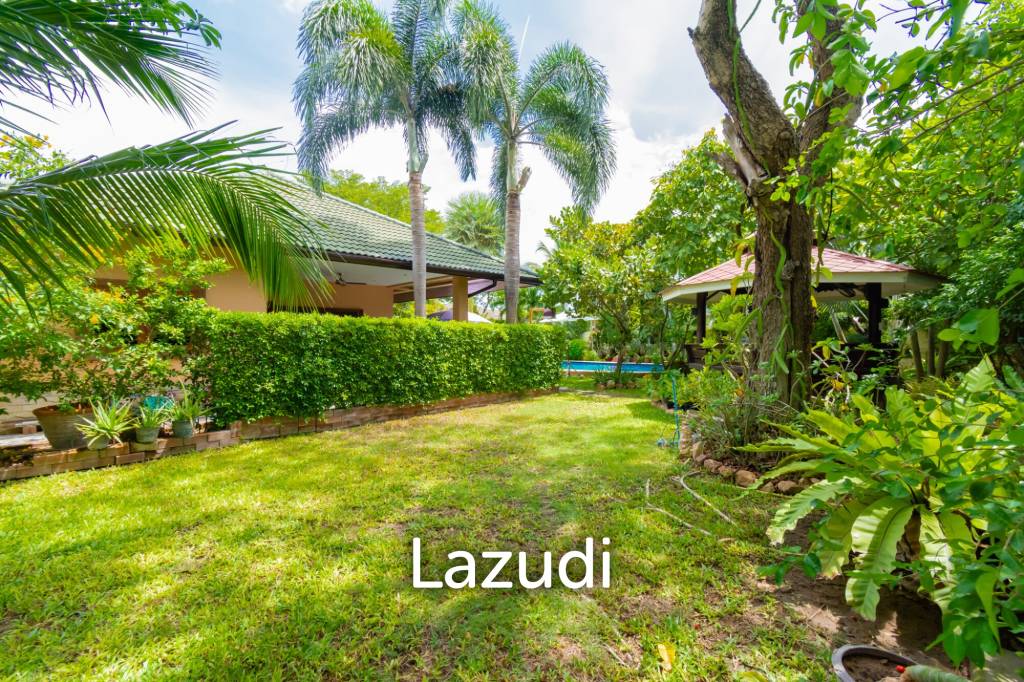 1,100 Sqm 4 Bed 4 Bath Villa For Sale