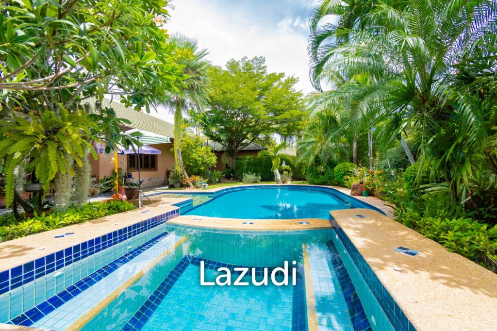 1,100 Sqm 4 Bed 4 Bath Villa For Sale