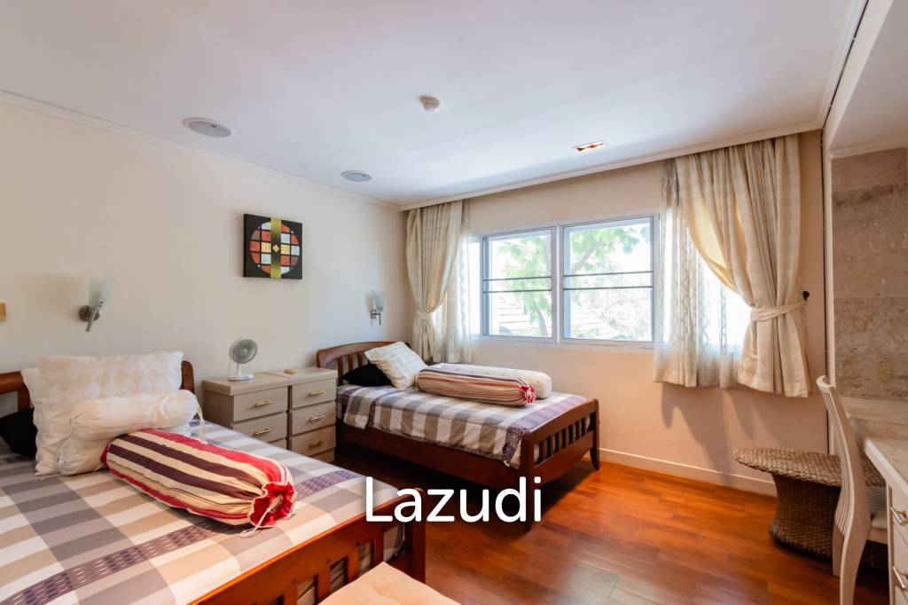 180 Sqm 3 Bed 2 Bath Condominium For Sale