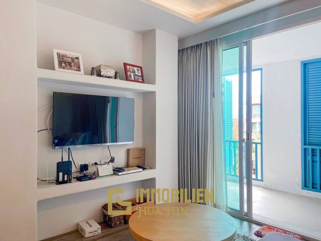 Chelena : A Cozy 2 Bedroom Beach Front Condo