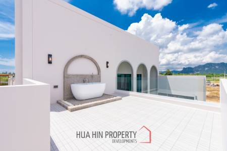 3 Bed 4 Bath 235 SQ.M. Reeva Pool Villas