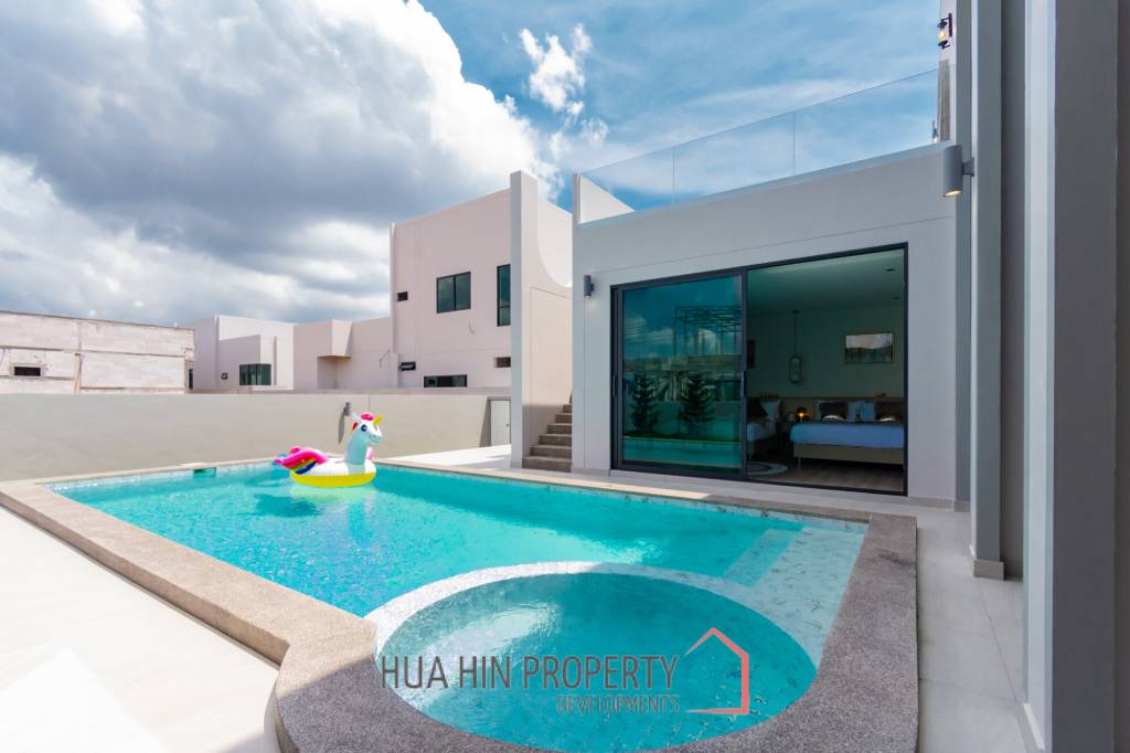 3 Bed 4 Bath 235 SQ.M. Reeva Pool Villas