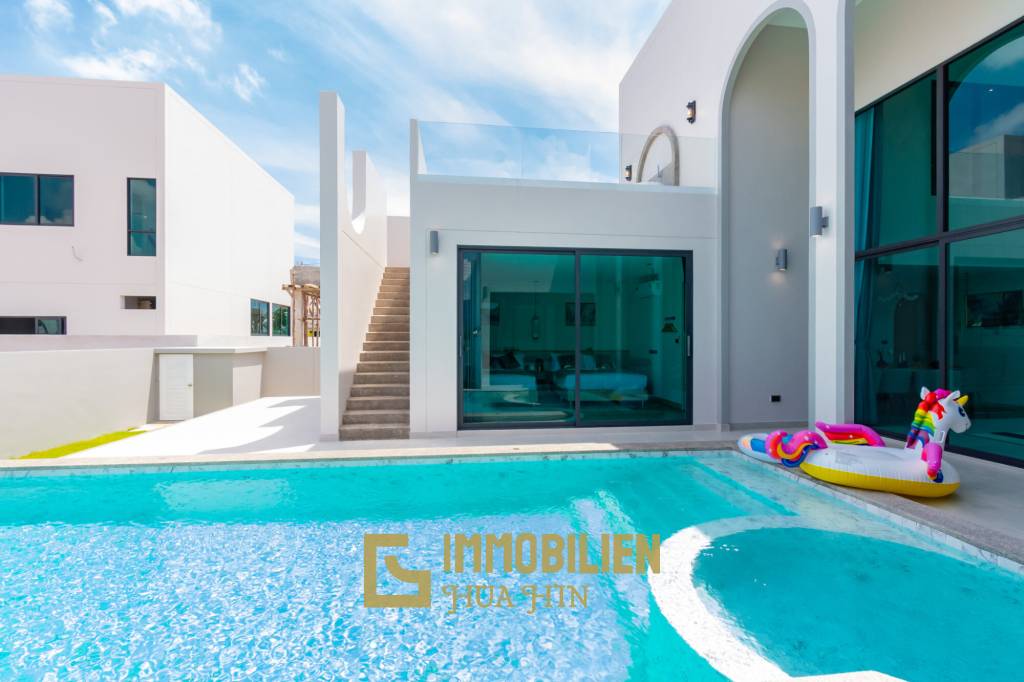 3 Bed 4 Bath 235 SQ.M. Reeva Pool Villas