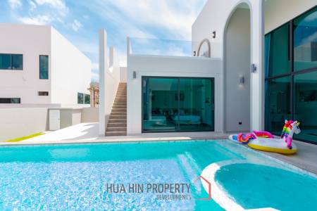 3 Bed 4 Bath 235 SQ.M. Reeva Pool Villas