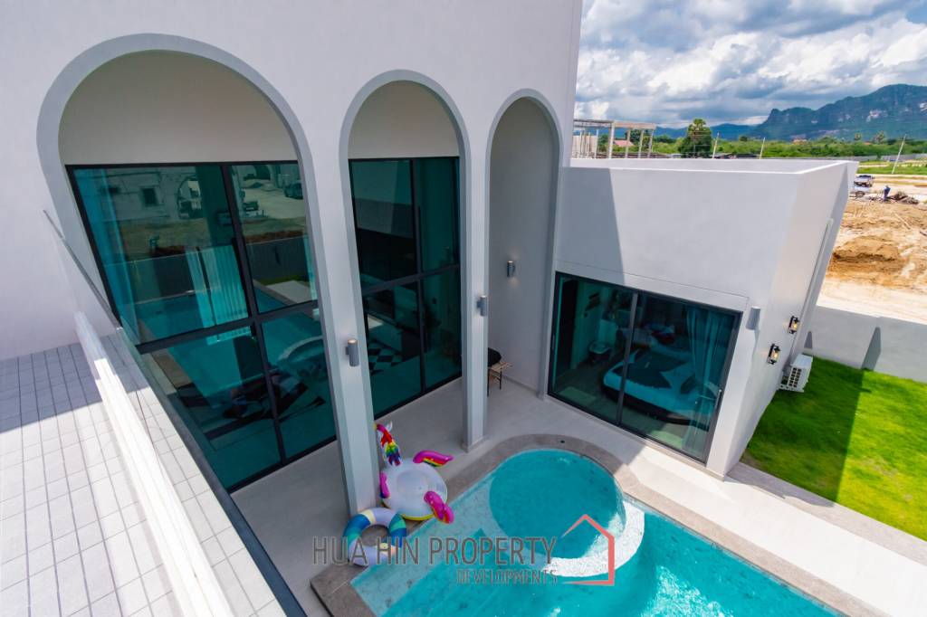 3 Bed 4 Bath 235 SQ.M. Reeva Pool Villas