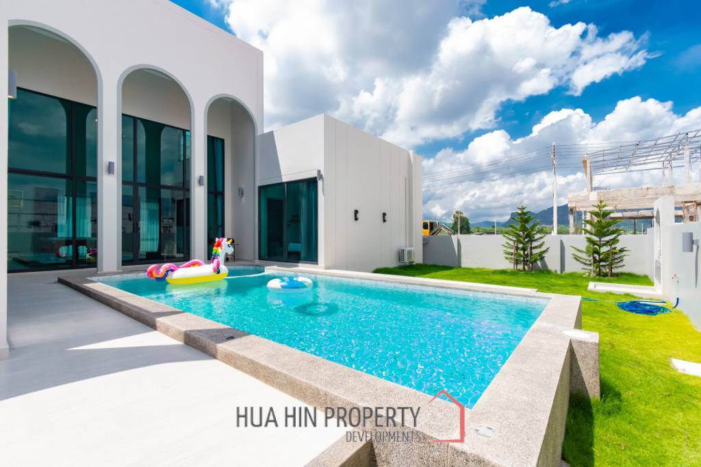 3 Bed 4 Bath 235 SQ.M. Reeva Pool Villas