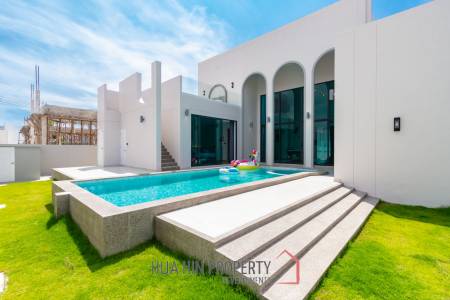 3 Bed 4 Bath 235 SQ.M. Reeva Pool Villas