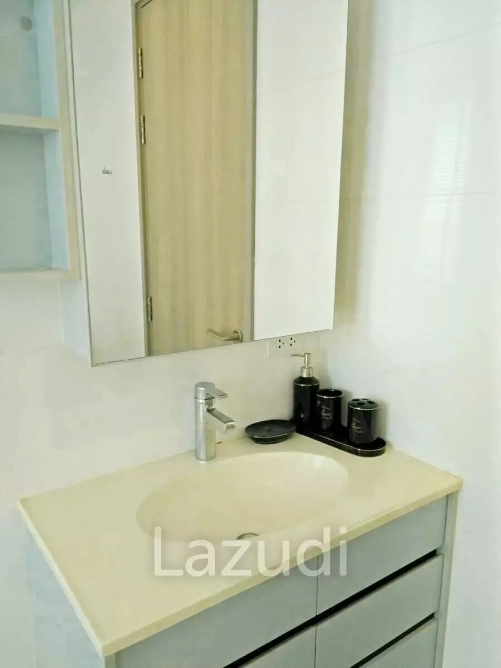 2 Bed 2 Bath 100 SQ.M at HQ Thong Lor