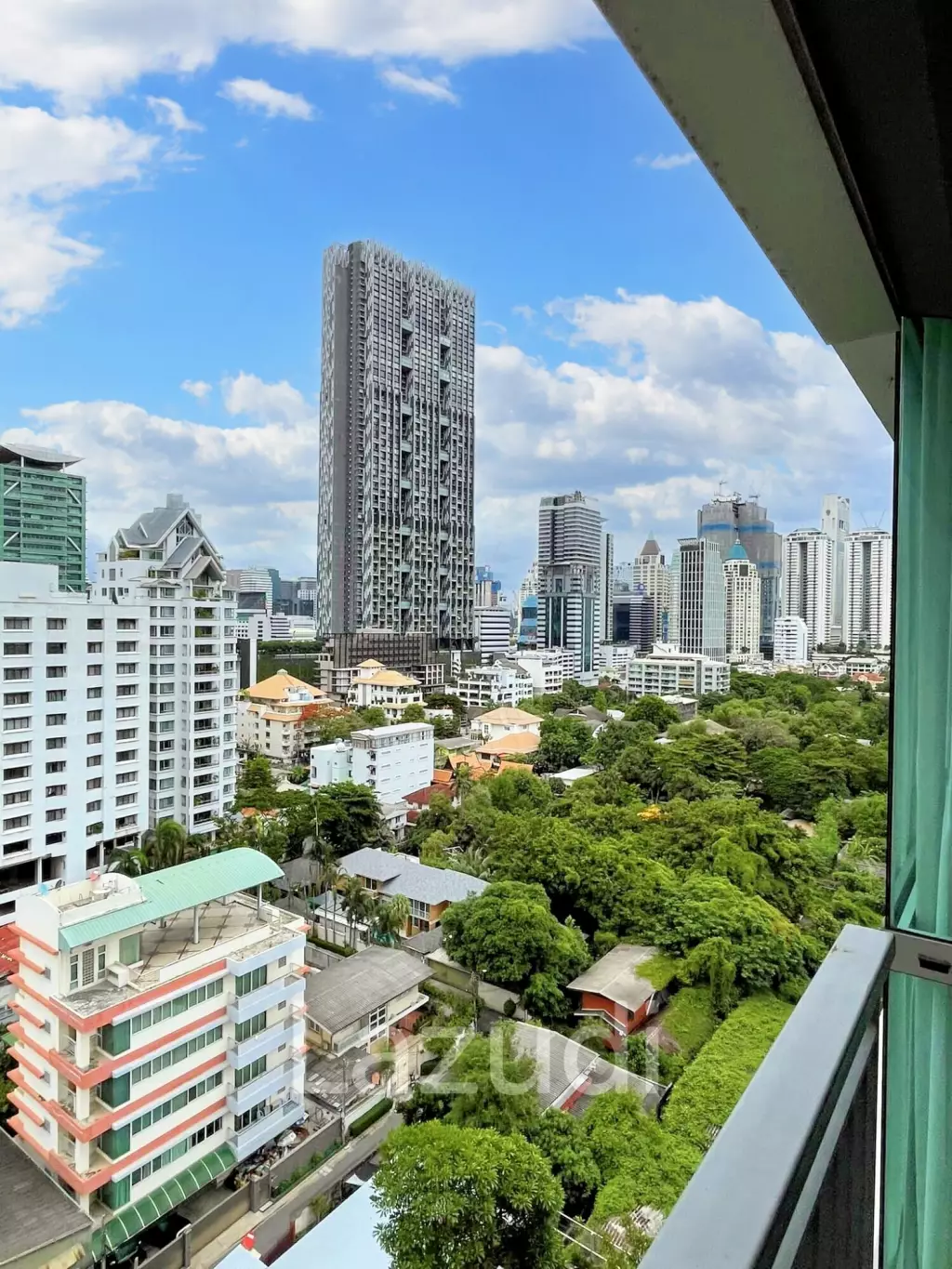 1 Bed 1 Bath 38 SQ.M Rhythm Sathorn - Narathiwas