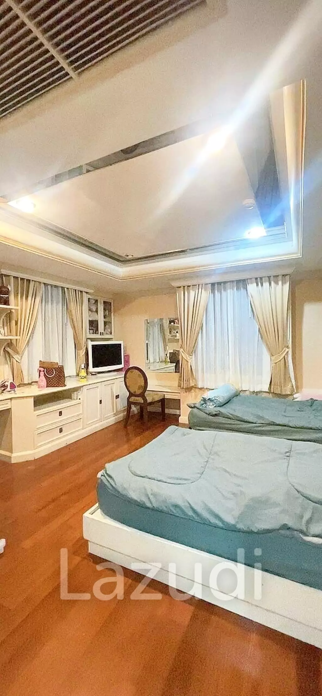 2 Bedroom 3 Bathroom 186 SQ.M Las Colinas