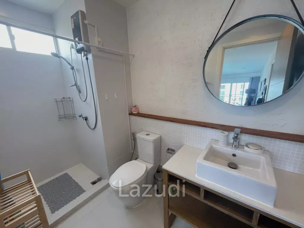 Seacraze: 2 Bedroom Condo at 5th Floor