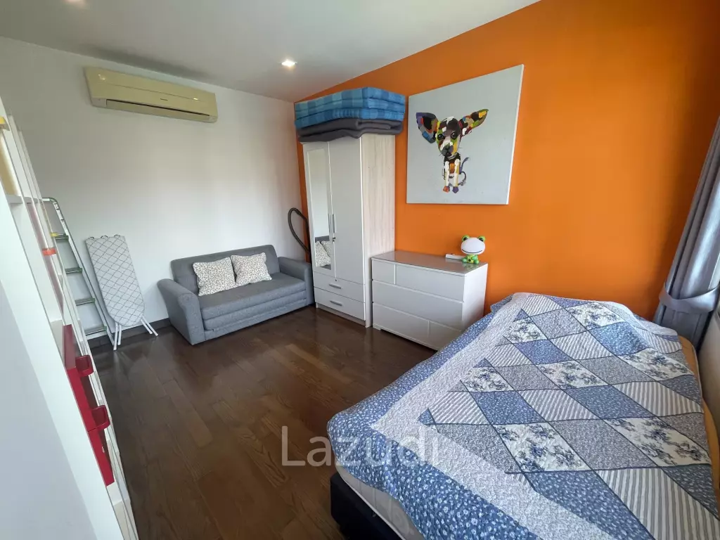 Seacraze: 2 Bedroom Condo at 5th Floor