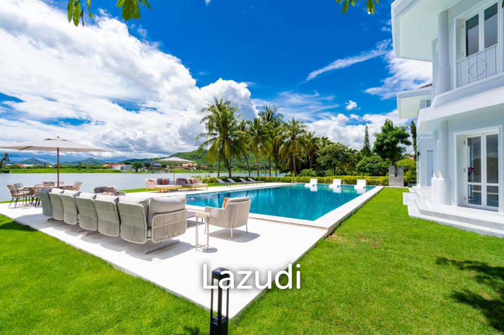 2,600 Sqm 4 Bed 5 Bath Villa For Sale