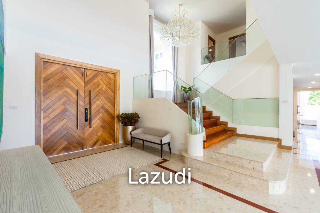 2,600 Sqm 4 Bed 5 Bath Villa For Sale