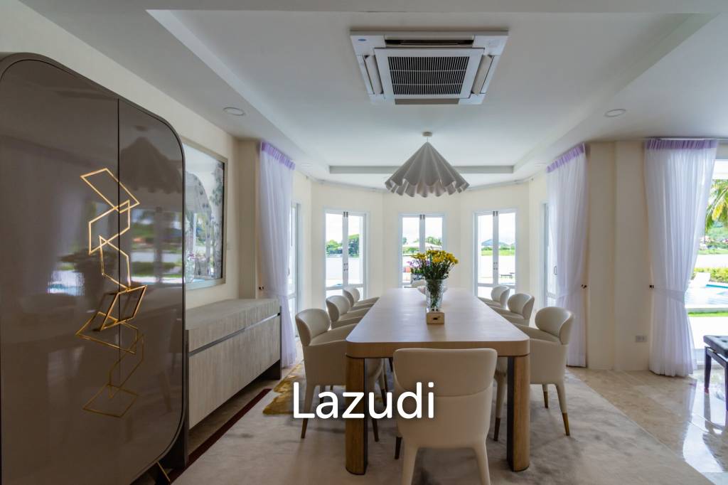 2,600 Sqm 4 Bed 5 Bath Villa For Sale