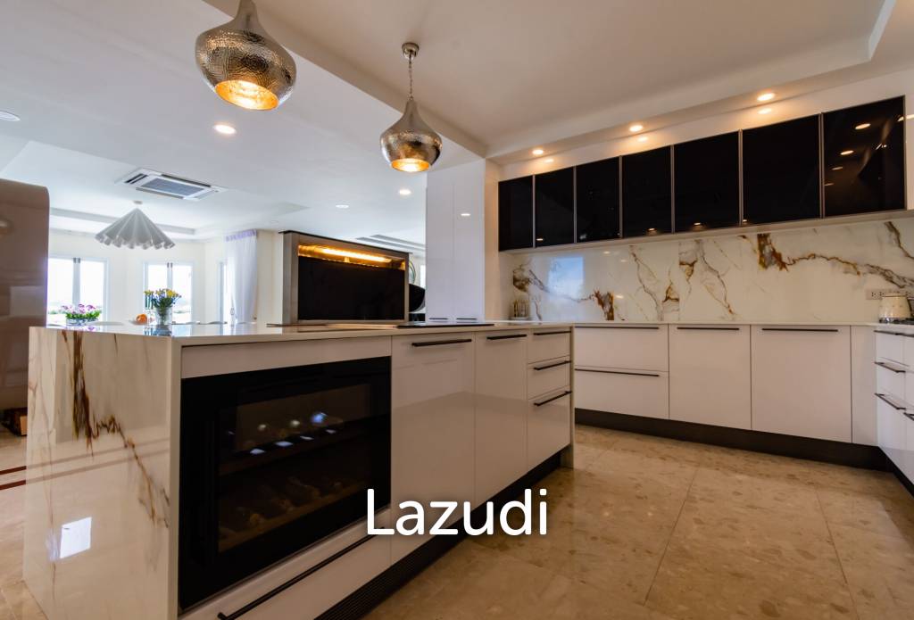 2,600 Sqm 4 Bed 5 Bath Villa For Sale