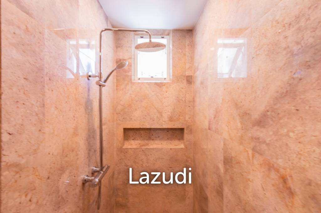 2,600 Sqm 4 Bed 5 Bath Villa For Sale