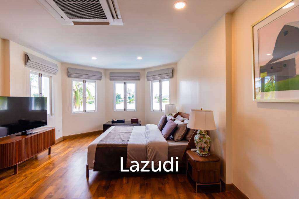 2,600 Sqm 4 Bed 5 Bath Villa For Sale