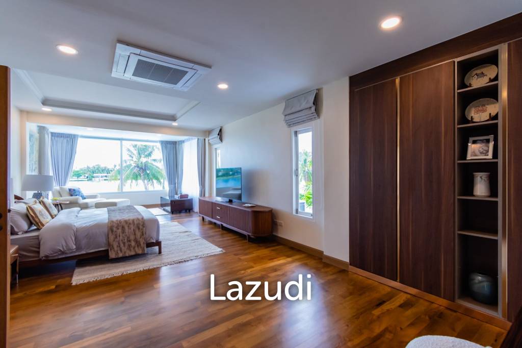 2,600 Sqm 4 Bed 5 Bath Villa For Sale