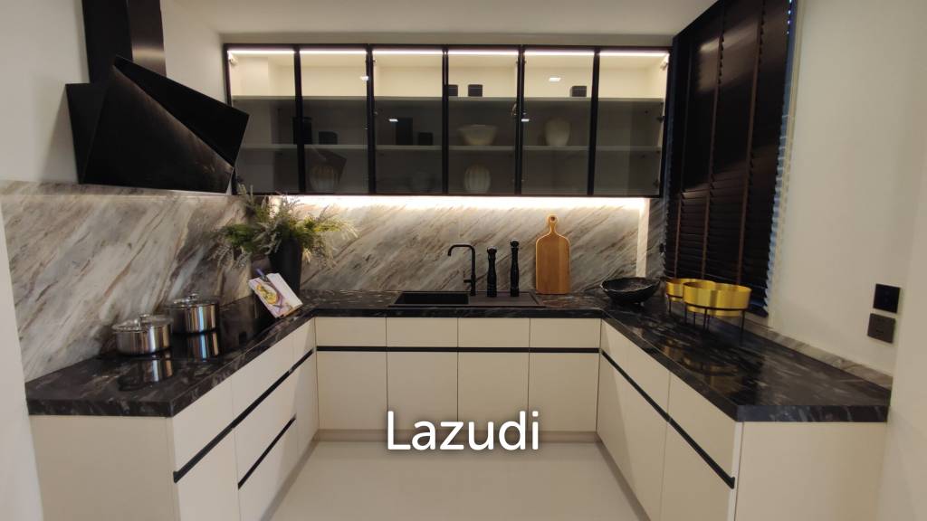 5 Bed 7 Bath 695 SQ.M THE GENTRY Sukhumvit-Bangna