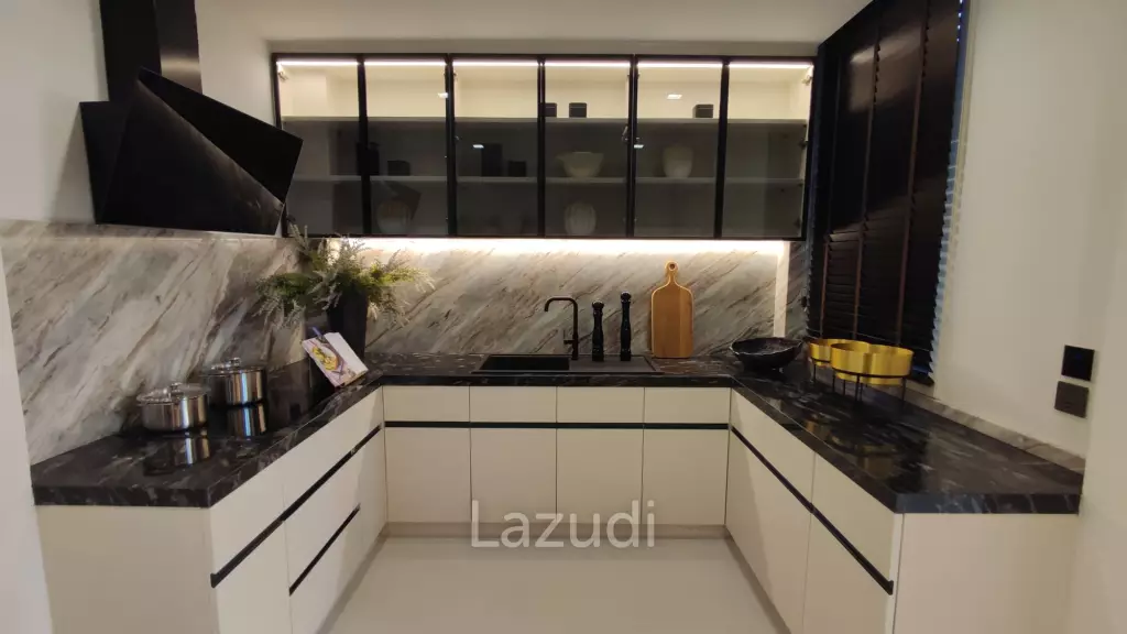 5 Bed 7 Bath 695 SQ.M THE GENTRY Sukhumvit-Bangna